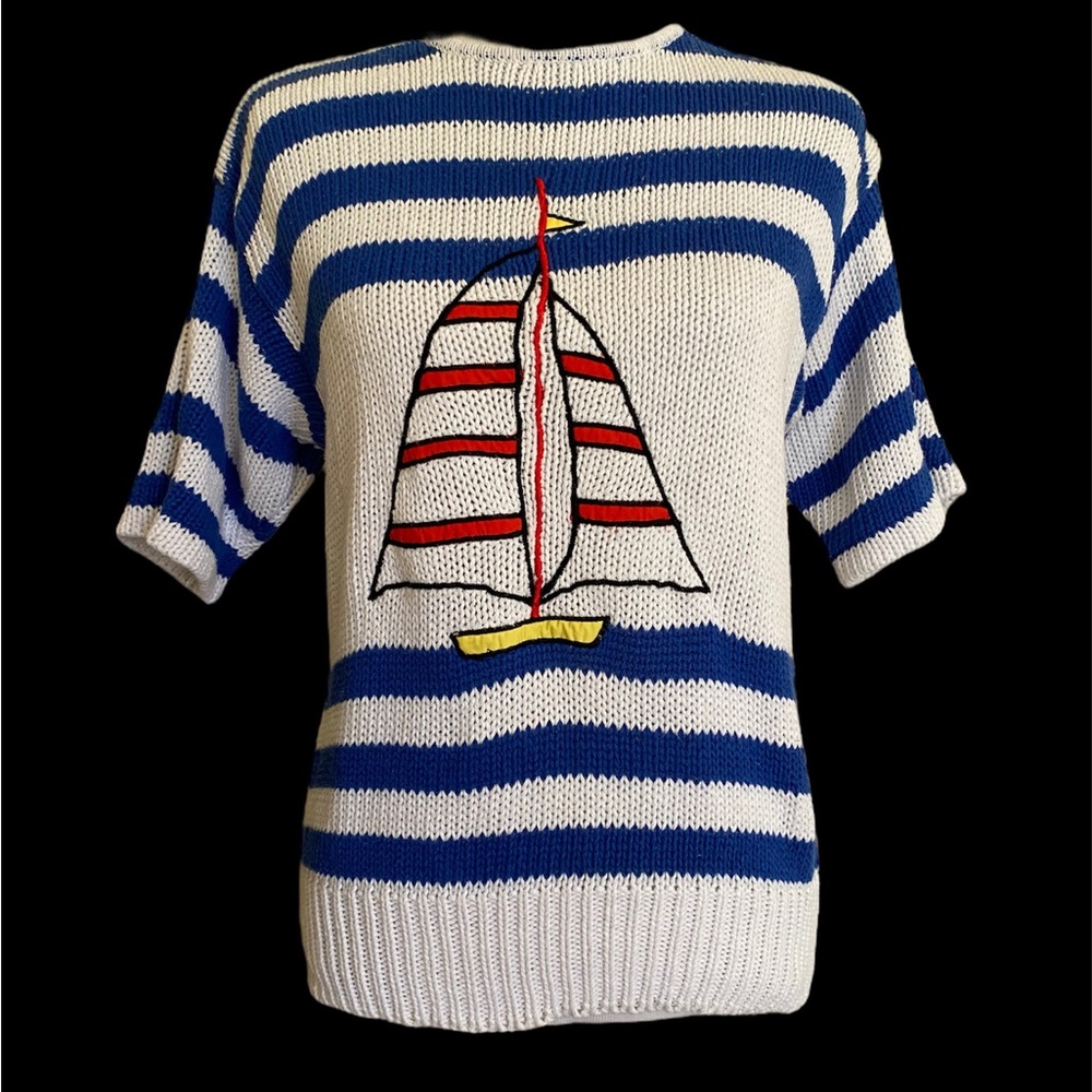 Vintage 1980s 1990s short sleeved coastal grandma striped sweater w sailboat M